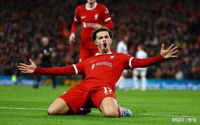 包含今晨欧超杯焦点战；上海申花强势反弹；信心回归；阵容厚度经受考验的词条-英雄联盟